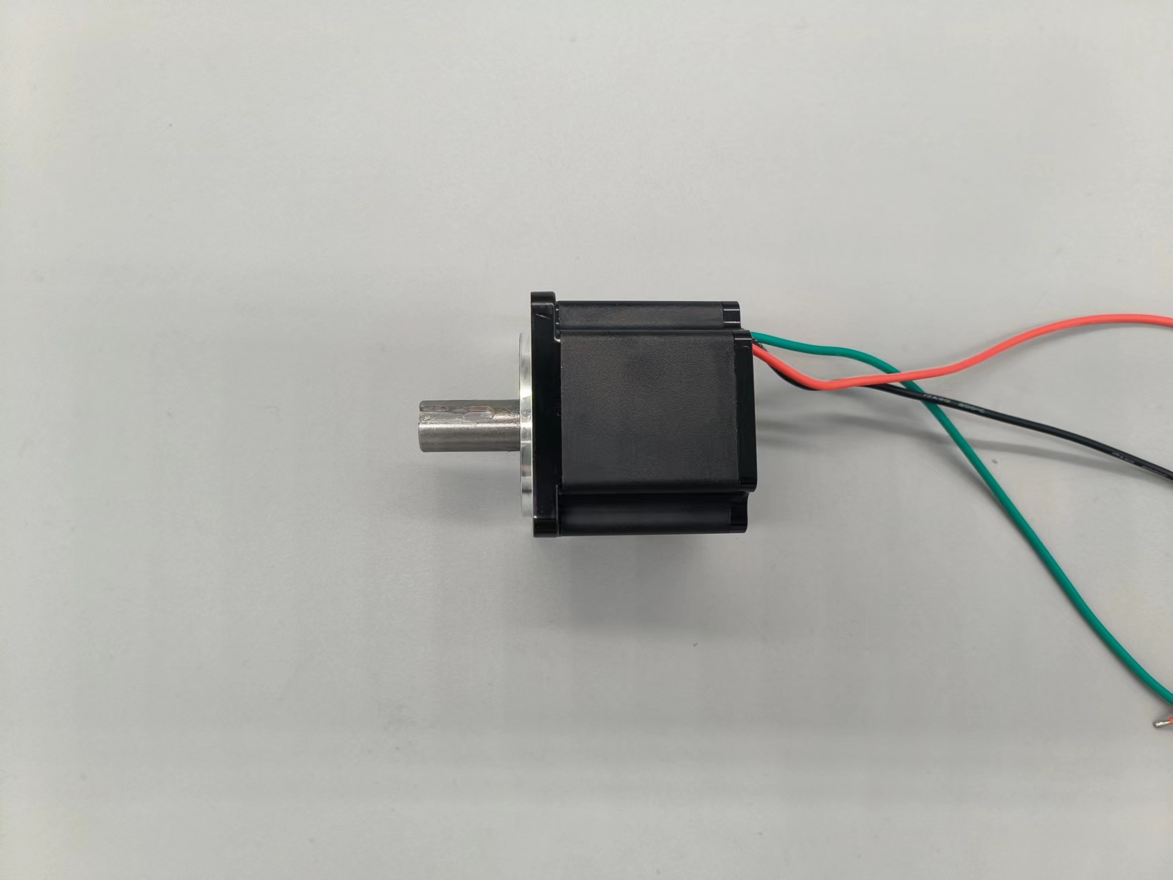 超薄直流無刷電機上市 200W僅50mm厚度