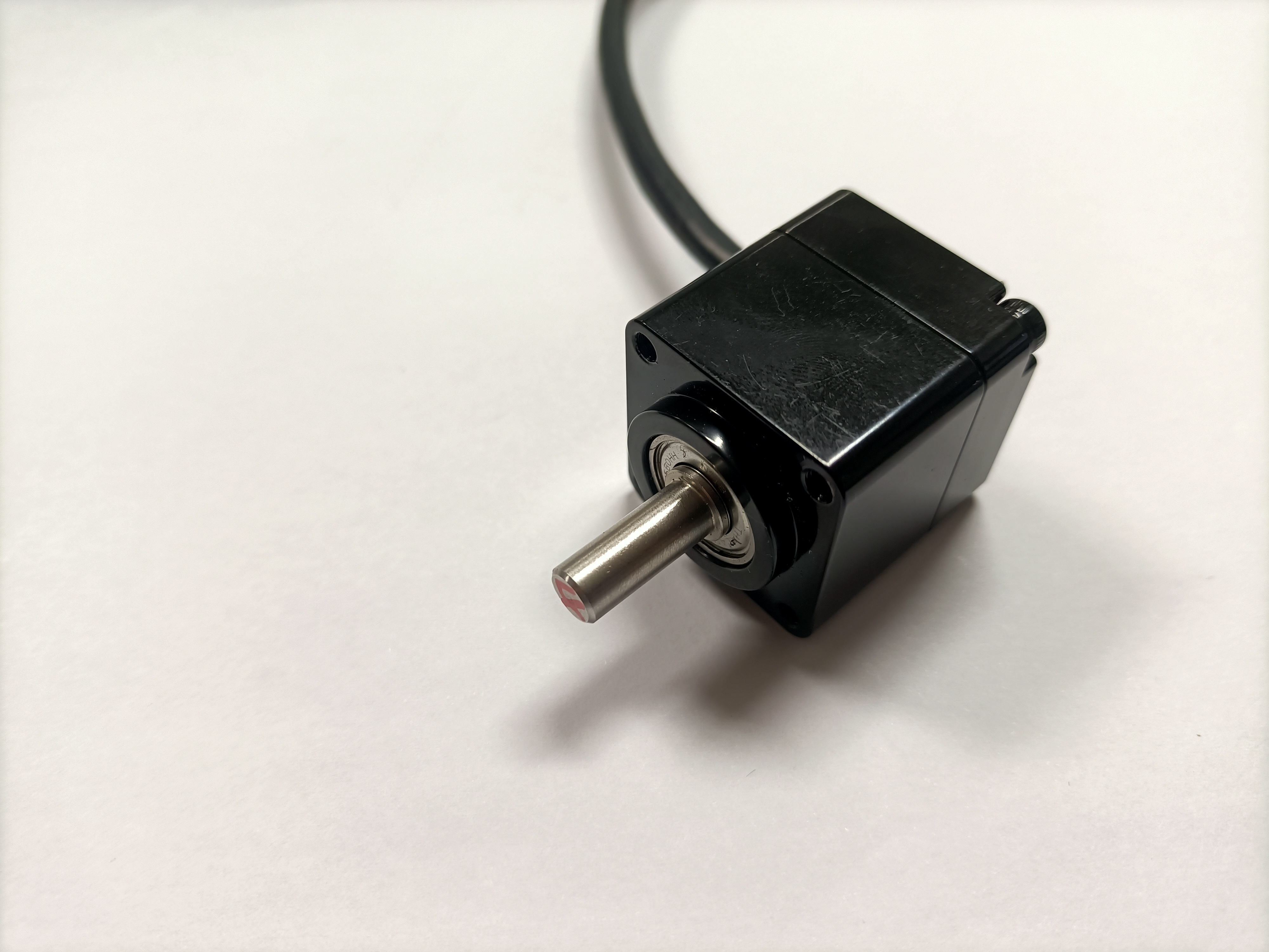 微型機械式多圈絕對值編碼器批量用于自動化生產(chǎn)系統(tǒng)中